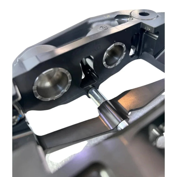 AP Racing CP9449-3S4L/2S4L Radi-CAL Brake Caliper (pistons DF, 32 mm disc, CP3215 pads)