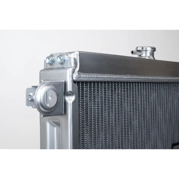 CSF All Aluminum Cooling Radiator for Lexus LX470 (4.7 V8), Toyota Landcruiser (4.7 V8) 1998-2007